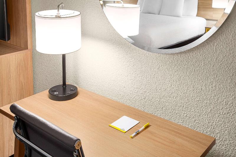 Days Inn by Wyndham Paris image