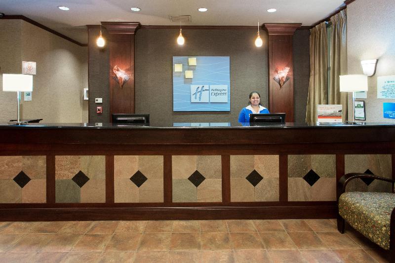 Holiday Inn Express Hotel & Suites Portland - Nort image