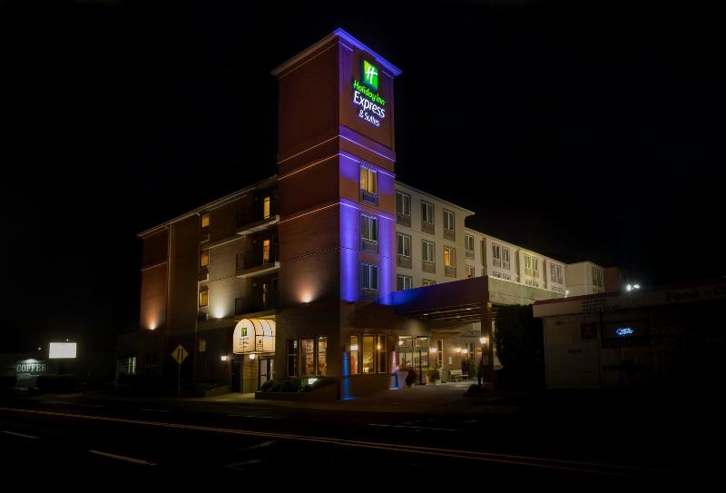 Holiday Inn Express Hotel & Suites Portland - Nort image