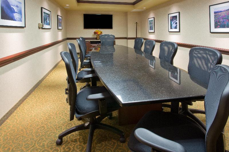Holiday Inn Express Hotel & Suites Portland - Nort image