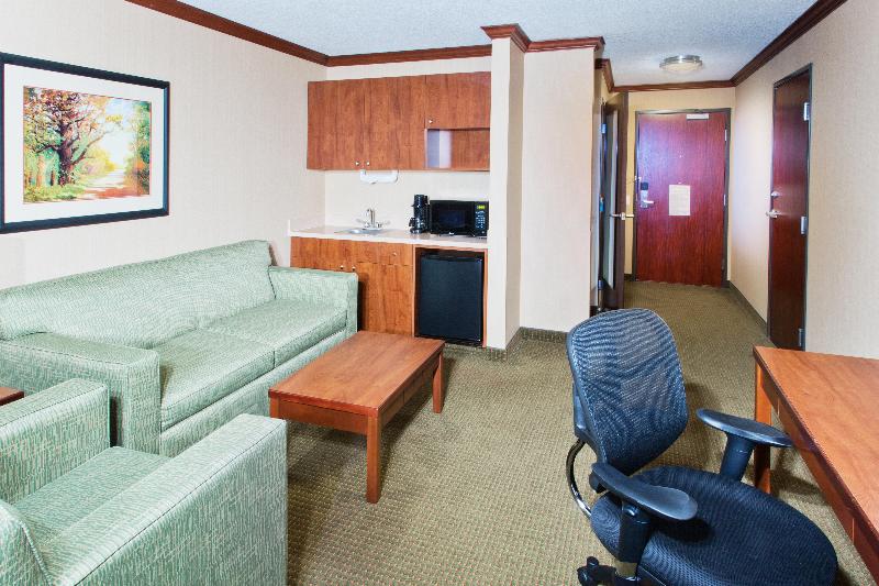 Holiday Inn Express Hotel & Suites Portland - Nort image