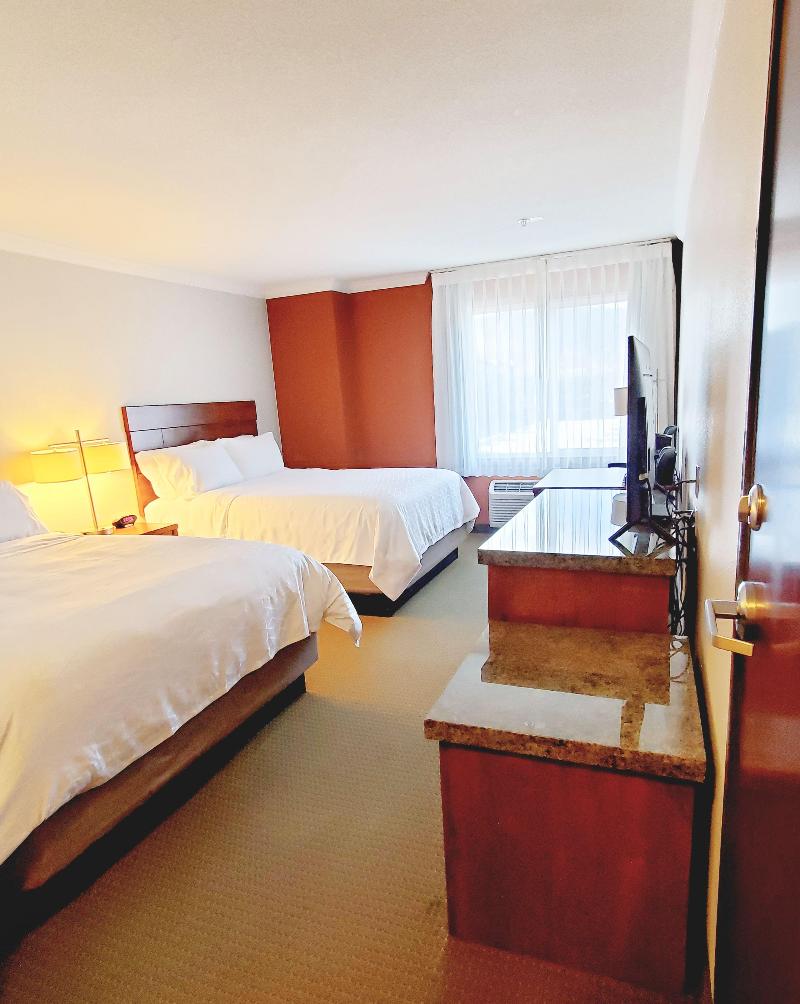 Holiday Inn Express Hotel & Suites Portland - Nort image