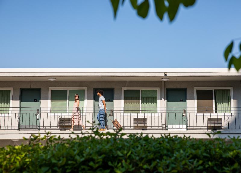 Park Lane Suites & Inn image