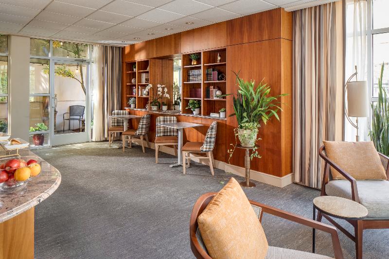 Park Lane Suites & Inn image