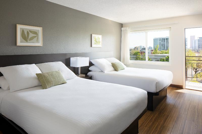 Park Lane Suites & Inn image