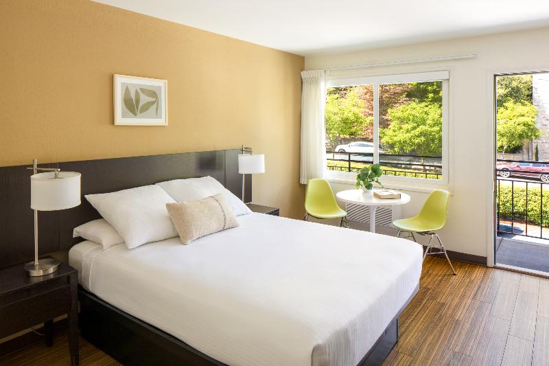 Park Lane Suites & Inn image