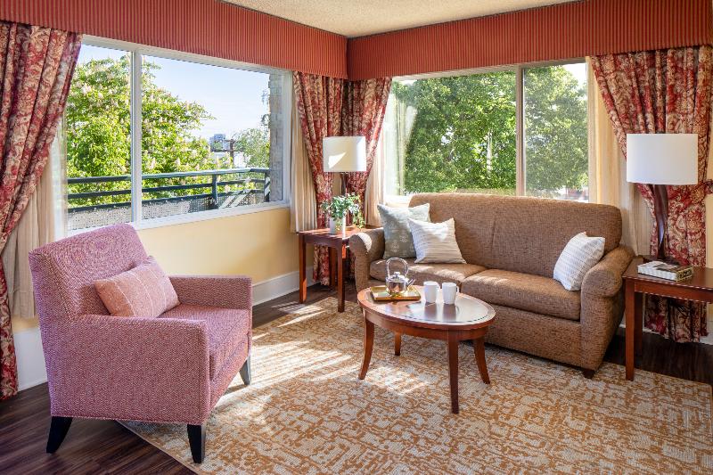 Park Lane Suites & Inn image