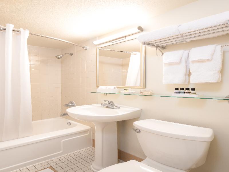 Park Lane Suites & Inn image