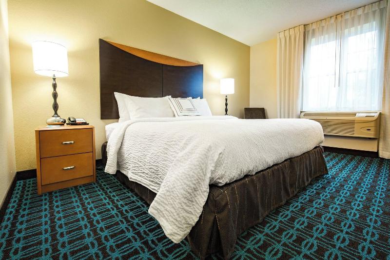 Fairfield Inn Suites Portsmouth Exeter image