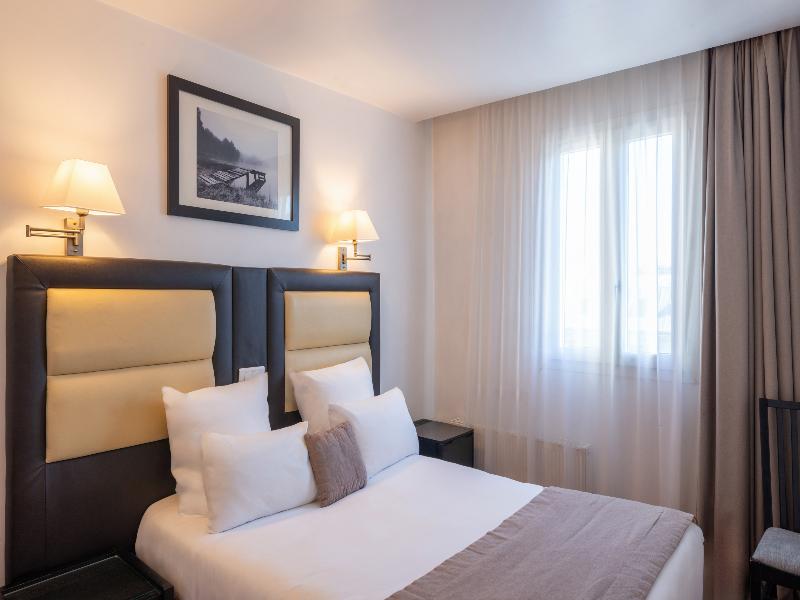 Hotel Cosmotel Marais Republique Paris