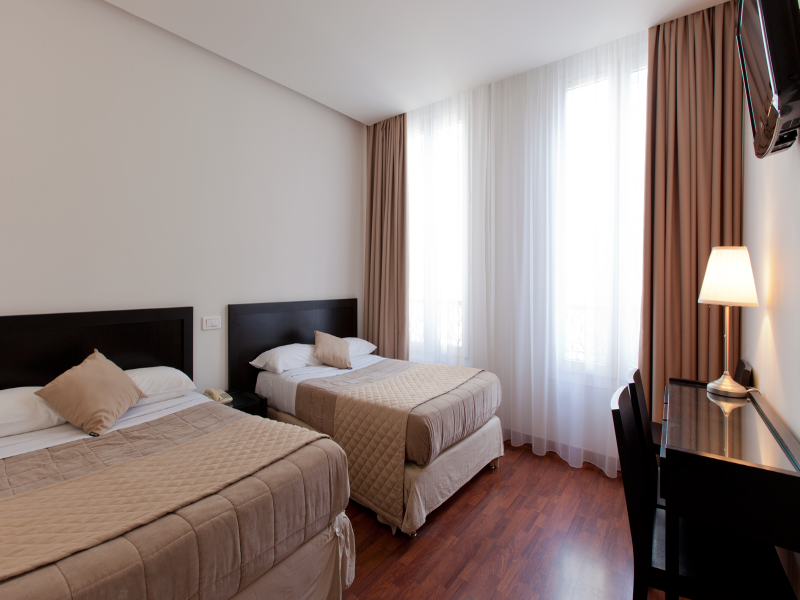 Hotel Cosmotel Marais Republique Paris image