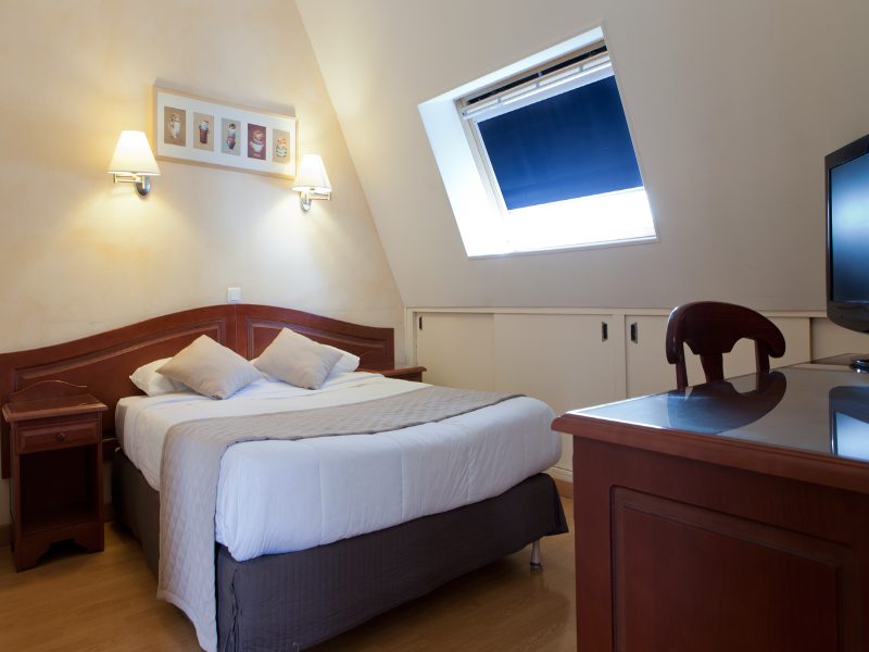 Hotel Cosmotel Marais Republique Paris image