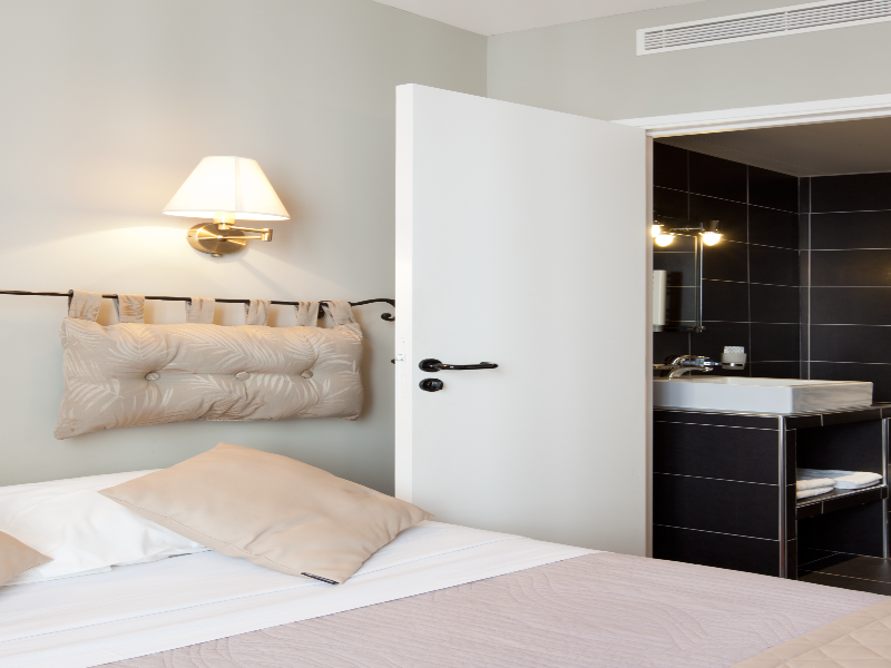 Hotel Cosmotel Marais Republique Paris image