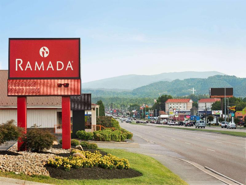 Ramada By Wyndham Pigeon Forge North image