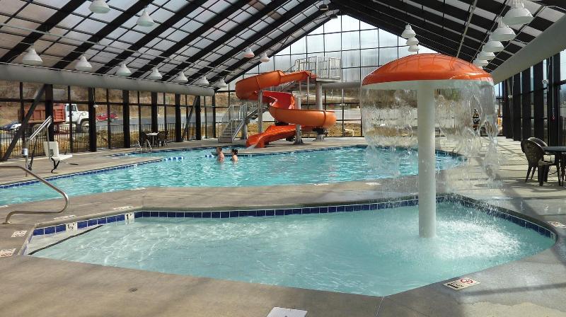 Grand Smokies Resort Lodge image