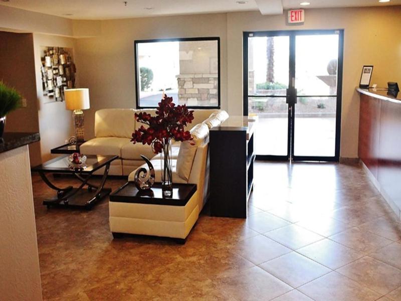 Infinity Inn & Suites Tempe — view