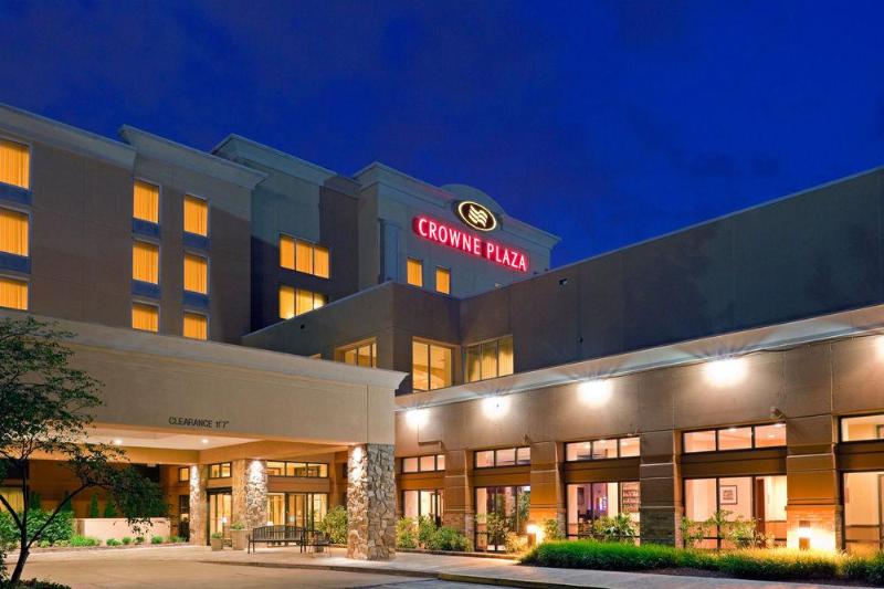 Crowne Plaza Philadelphia - Bucks County