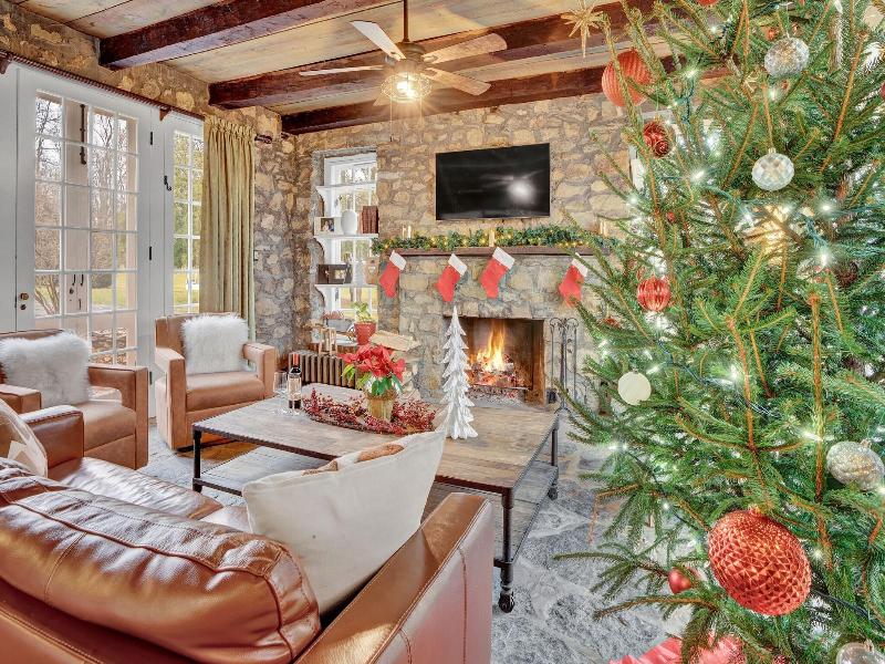 Chimney Hill Farm Estate image