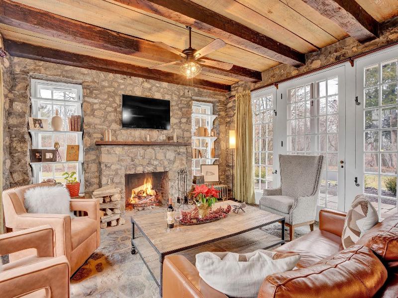 Chimney Hill Farm Estate image