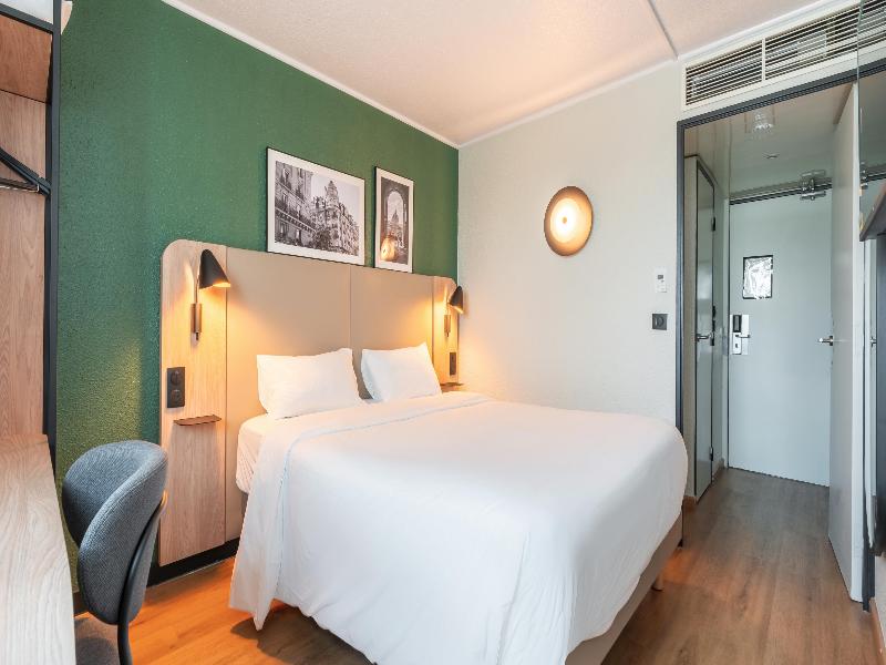 Campanile Paris Ouest - Gennevilliers Barbanniers image