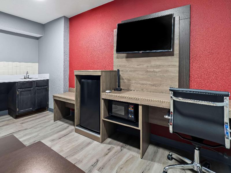 Econo Lodge Kennett image