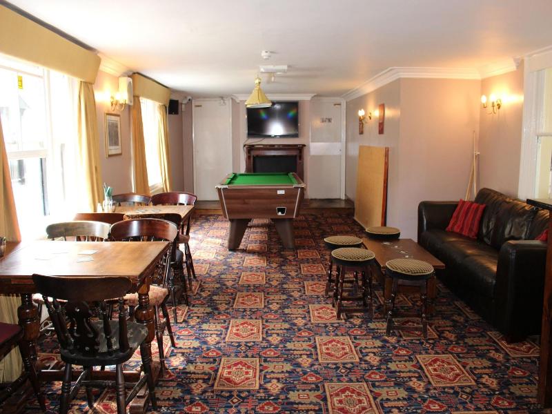 Falcon Hotel image
