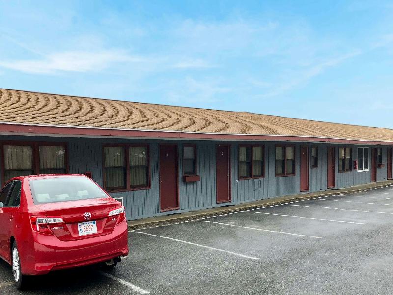 Pleasant Valley Motel West Stockbridge image