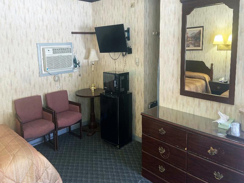 Pleasant Valley Motel West Stockbridge image