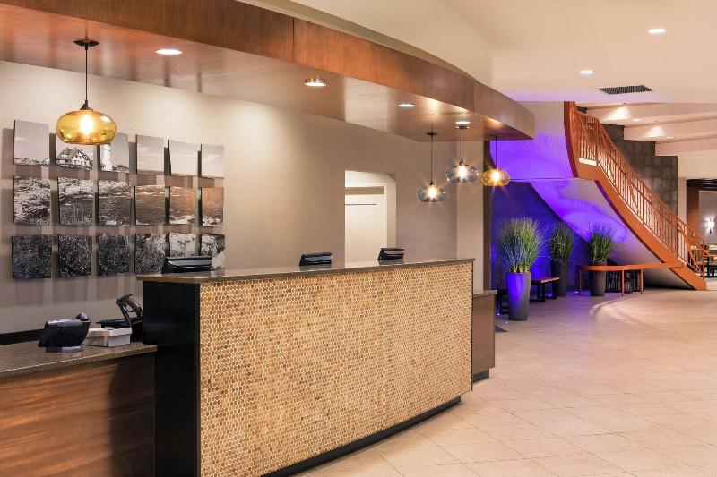 Residence Inn By Marriott Portland Downtown Waterf image