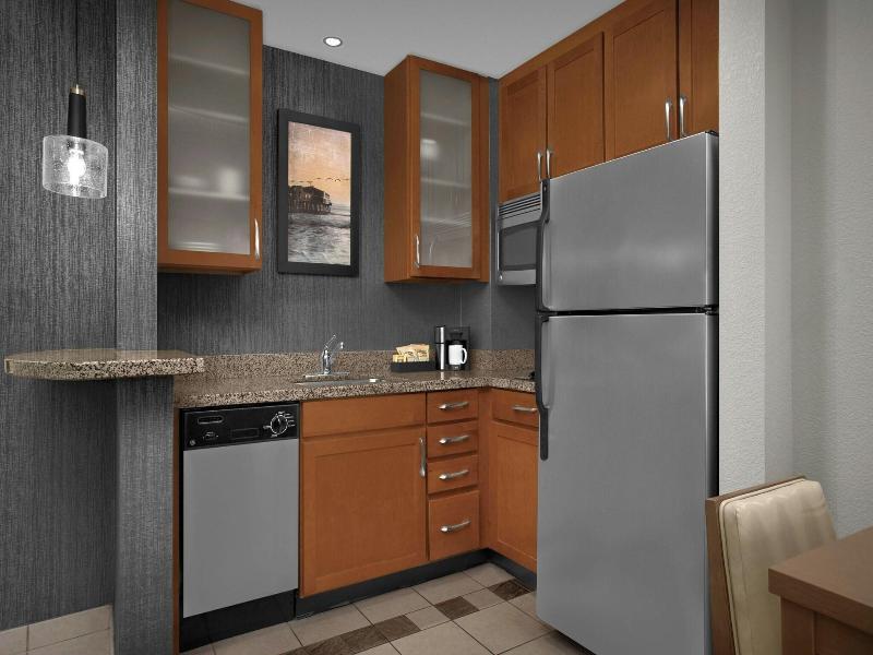 Residence Inn By Marriott Portland Downtown Waterf image