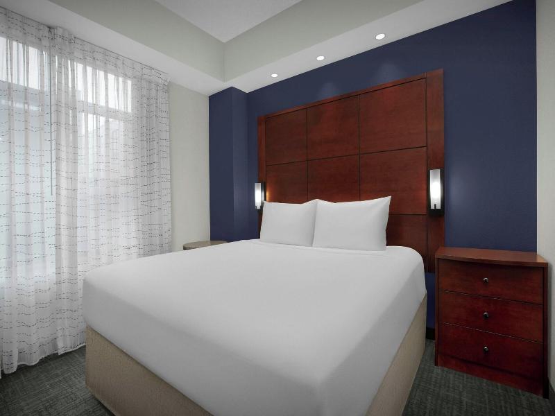 Residence Inn By Marriott Portland Downtown Waterf image