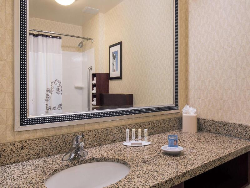 Residence Inn By Marriott Portland Downtown Waterf image