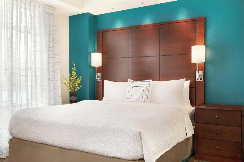 Residence Inn By Marriott Portland Downtown Waterf image