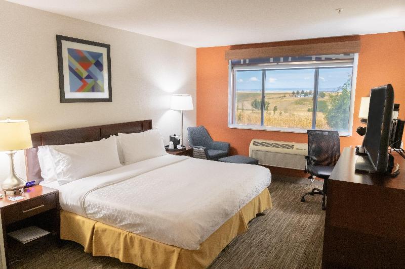 Holiday Inn Express Pendleton photo 11