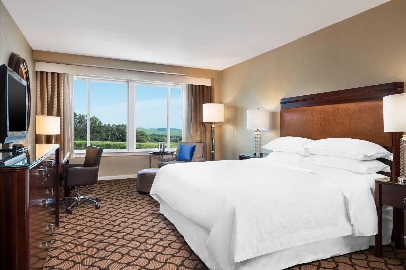 Sheraton Sonoma Wine Country Petaluma image