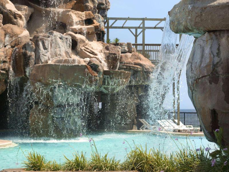 Days Inn By Wyndham Panama City Beach/Ocean Front image
