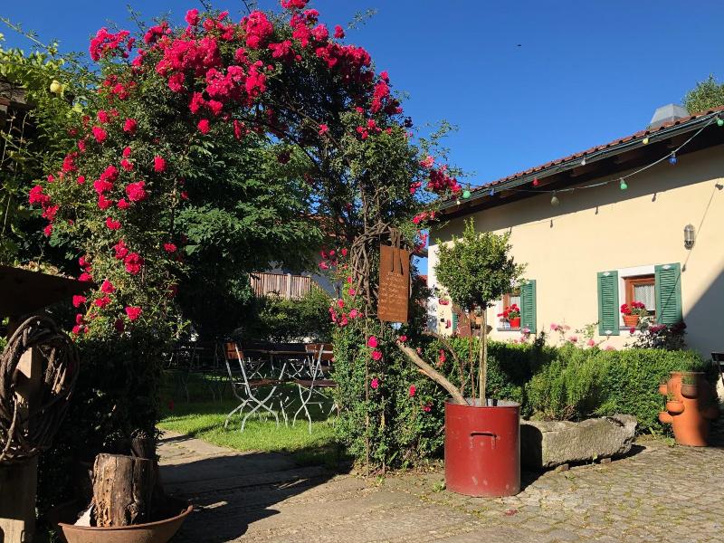 Landgasthof Zum Kirchenwirt image