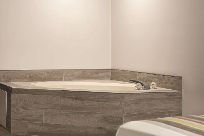 Country Inn & Suites by Radisson, Panama City, FL image
