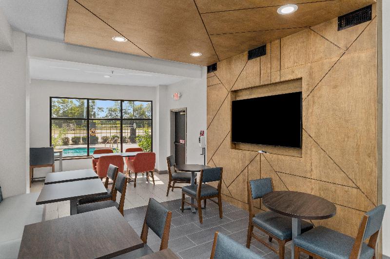 Holiday Inn Express Crockett image