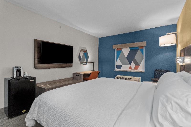 Holiday Inn Express Crockett image