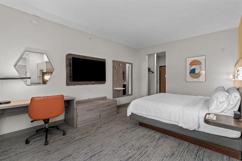 Holiday Inn Express Crockett image