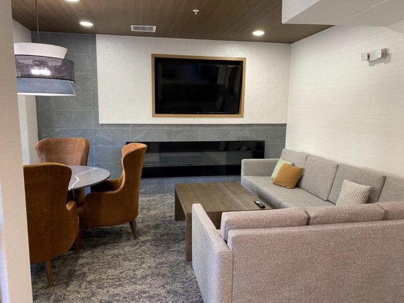 Staybridge Suites Phoenix-Glendale image