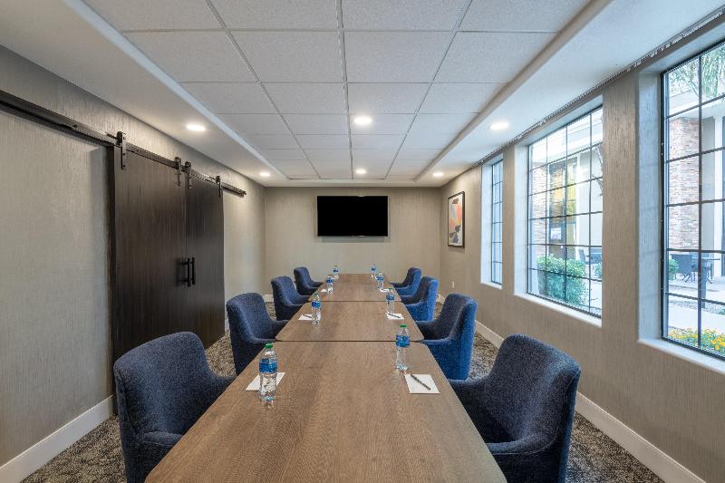 Staybridge Suites Phoenix-Glendale image