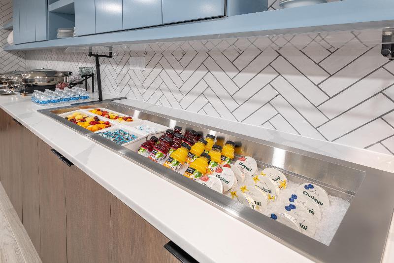 Staybridge Suites Phoenix-Glendale image