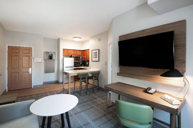 Staybridge Suites Phoenix-Glendale image