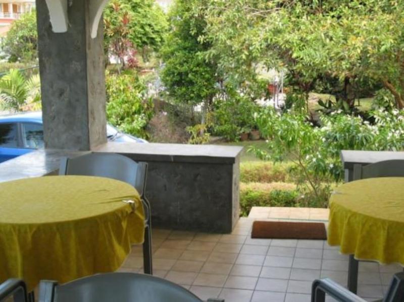 Daniella's Bungalows image