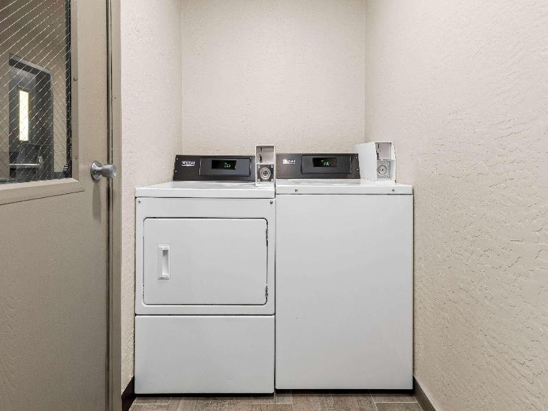 Days Inn & Suites By Wyndham Mesa Near Phoenix image