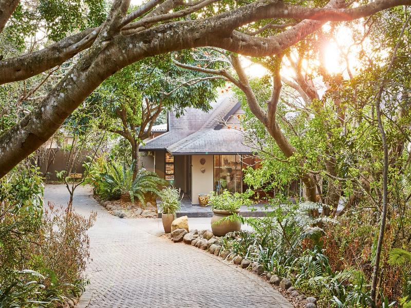 Prana Lodge — general view