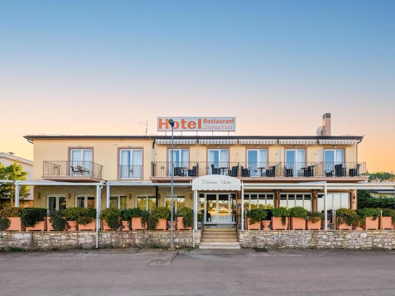 Hotel Zlatna Vala image