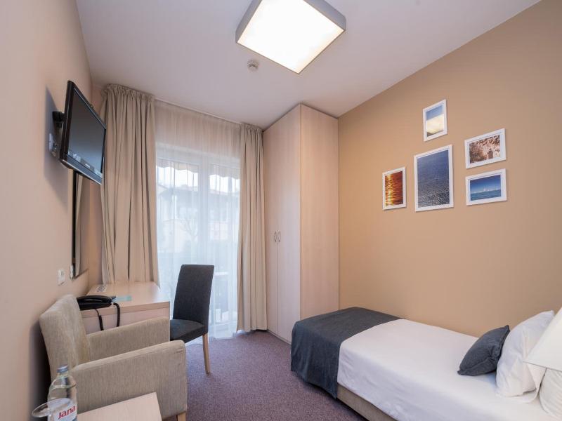 Hotel Zlatna Vala image